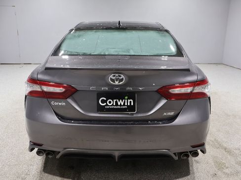 Used 2019 Toyota Camry XSE image 3