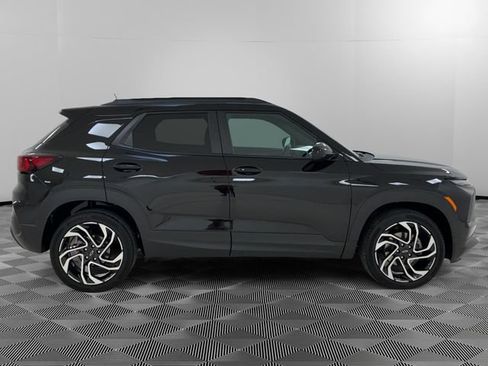 Used 2025 Chevrolet TrailBlazer RS w/ Convenience Package AWD/4WD image 6