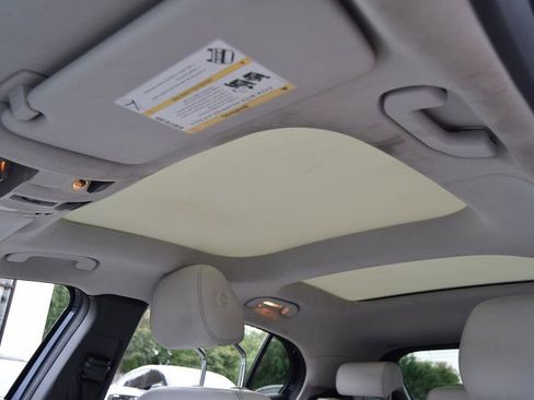 Used 2017 Mercedes-Benz GLA 250 4MATIC image 36