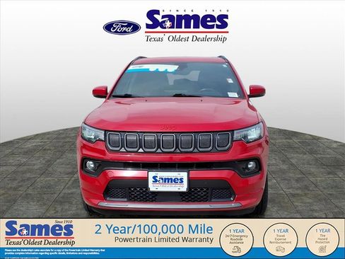 Used 2022 Jeep Compass Limited image 3