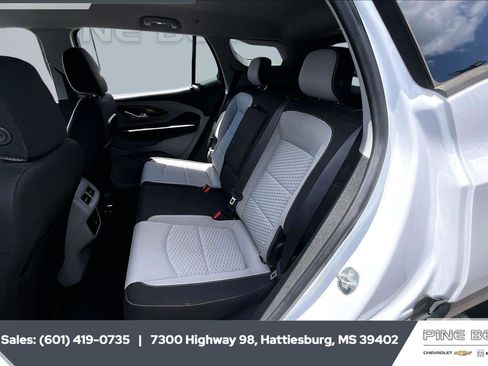 Used 2020 GMC Terrain SLE FWD image 19