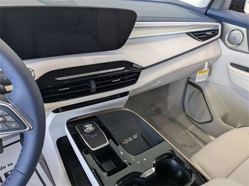 New 2026 Buick Enclave Avenir w/ Super Cruise Package image 21