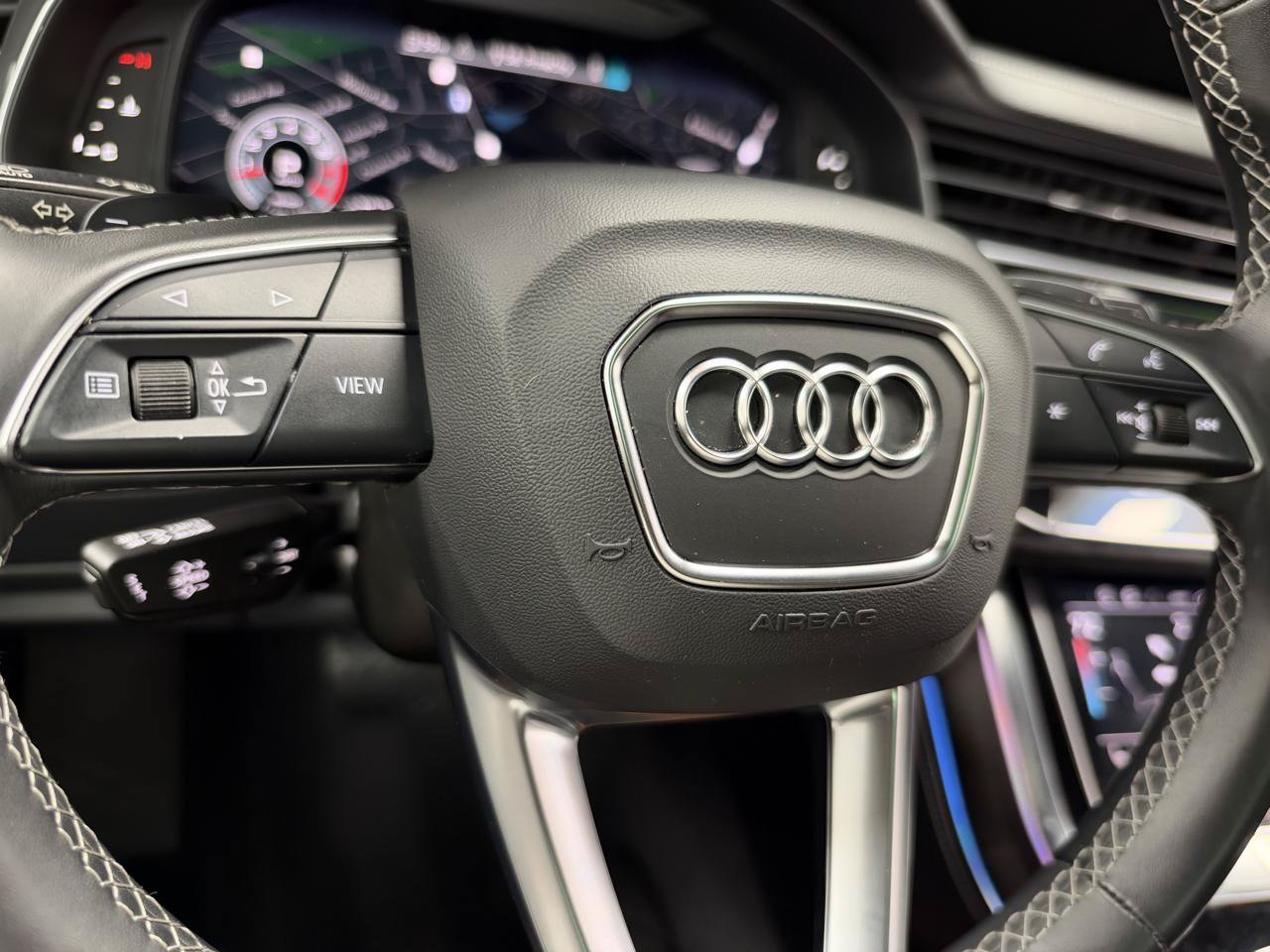 Used 2023 Audi Q8 Prestige w/ Prestige Package AWD/4WD image 18