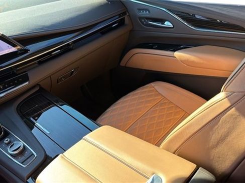 Used 2024 Cadillac Escalade Sport w/ Touring Package image 18