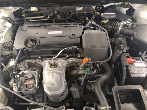 Used 2017 Honda Accord LX image 30