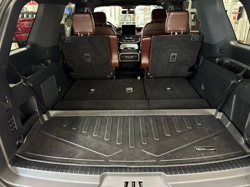 Used 2022 Ford Expedition Limited image 44