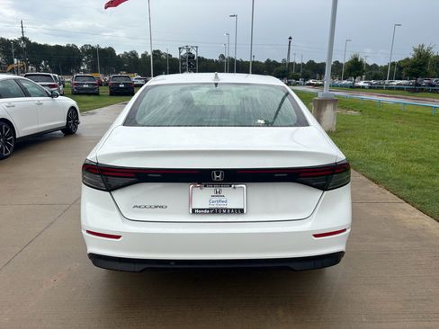 Certified 2025 Honda Accord LX image 7
