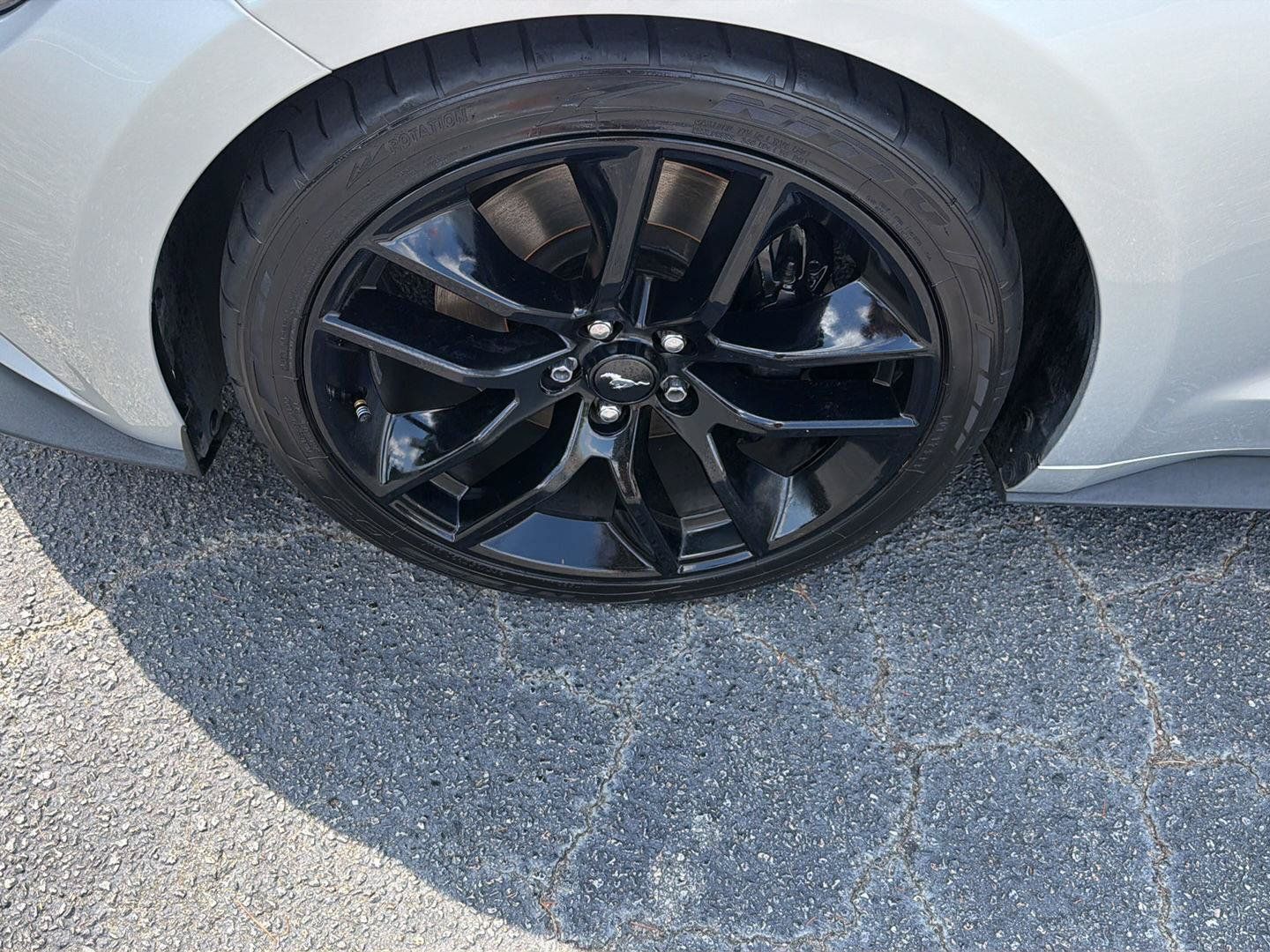 Used 2016 Ford Mustang GT Premium RWD image 33