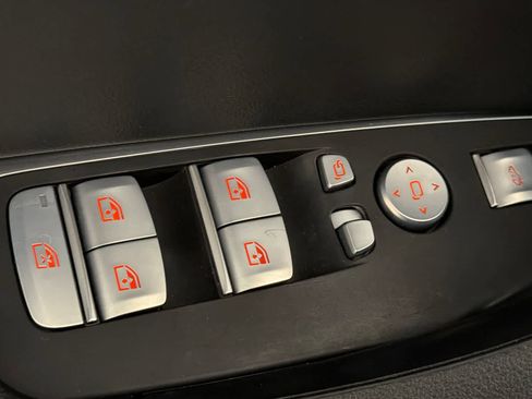 Used 2023 BMW X4 xDrive30i w/ Premium Package image 13