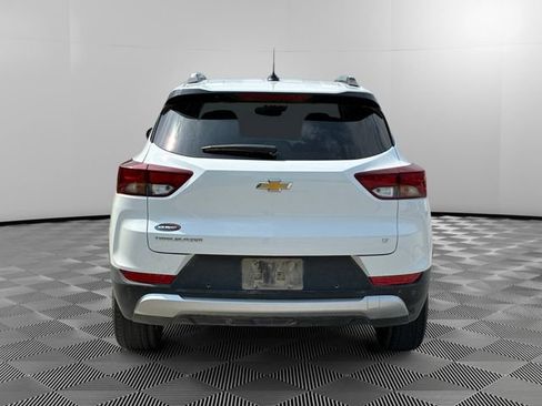 Used 2025 Chevrolet TrailBlazer LT w/ Convenience Package FWD image 4