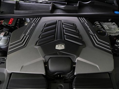 Used 2024 Lamborghini Urus S AWD/4WD image 26