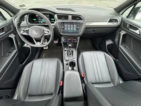 Used 2022 Volkswagen Tiguan SE R-Line AWD/4WD image 26