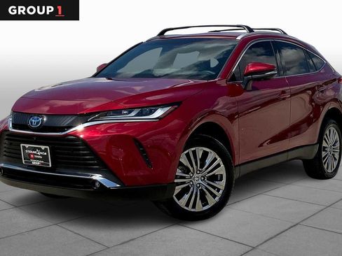 Used 2024 Toyota Venza Limited image 1