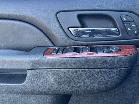 Used 2013 GMC Sierra 2500 SLT w/ SLT Convenience Package image 11