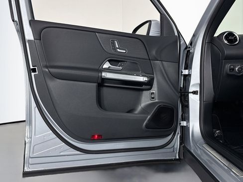 New 2026 Mercedes-Benz GLB 250 GLB 250 image 20