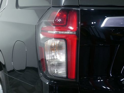 Used 2021 Chevrolet Tahoe High Country image 11