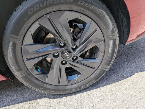 Used 2023 Hyundai Elantra SEL FWD image 35