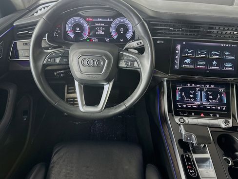 Used 2022 Audi Q8 Prestige image 5
