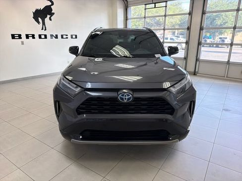 Used 2022 Toyota RAV4 XSE AWD/4WD image 2