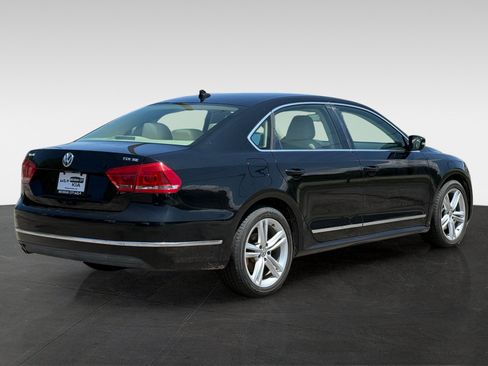 Used 2014 Volkswagen Passat TDI SE FWD image 5