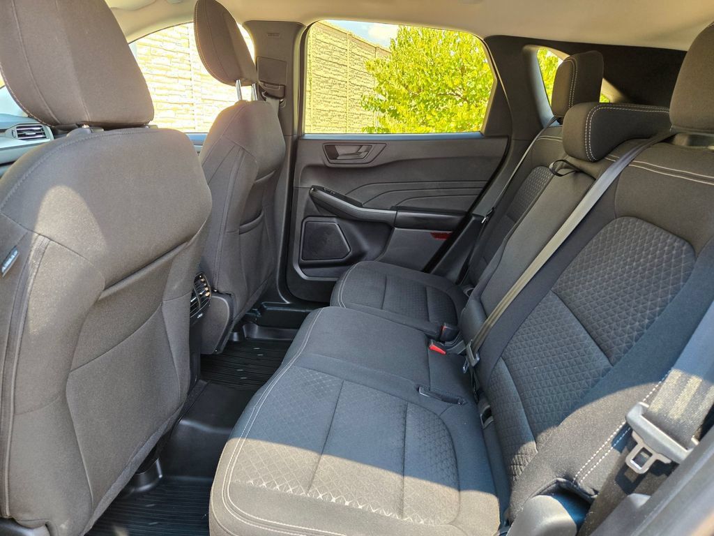 Used 2024 Ford Escape Active AWD/4WD image 14