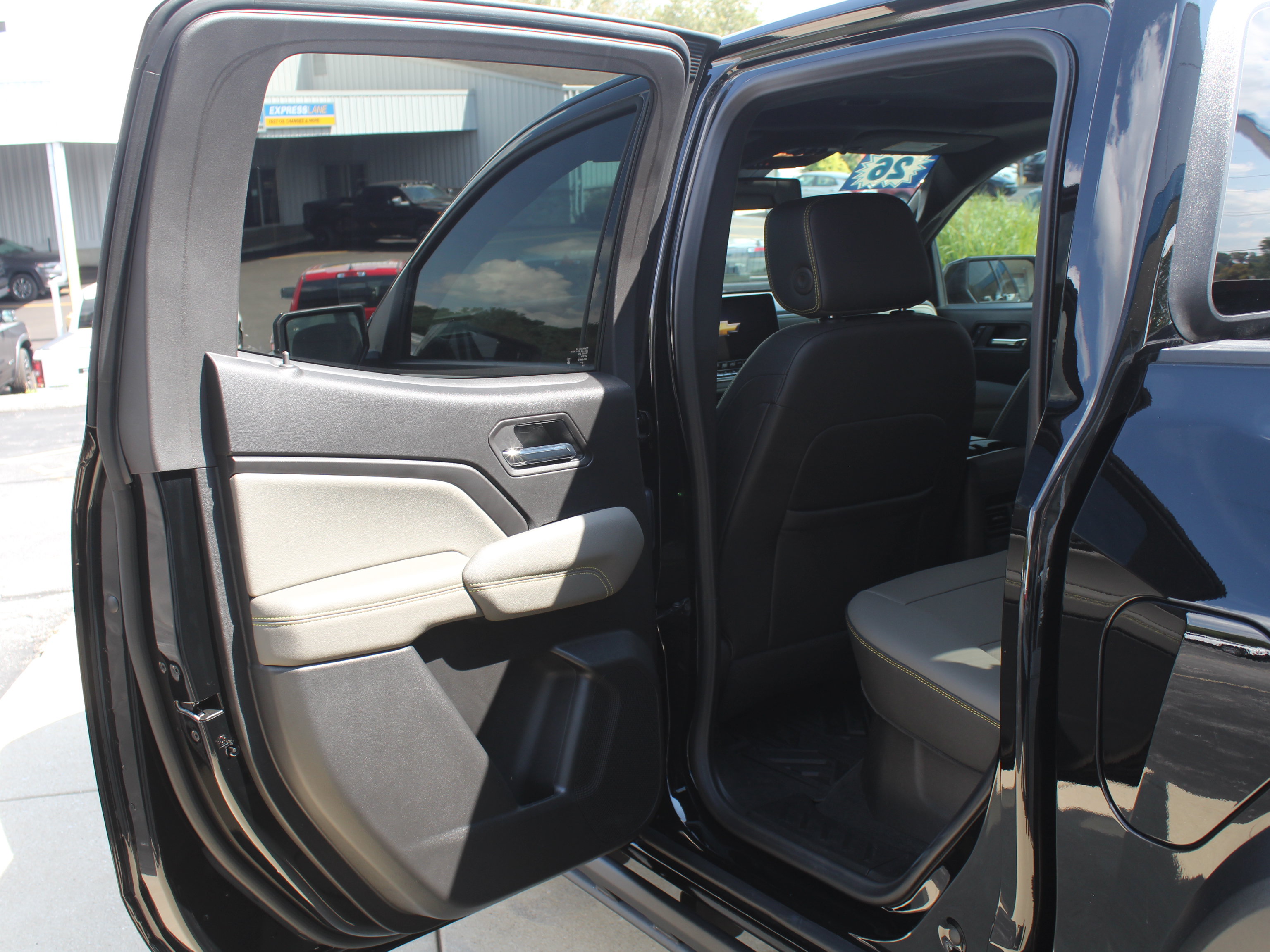 Certified 2026 Chevrolet Colorado ZR2 AWD/4WD image 24
