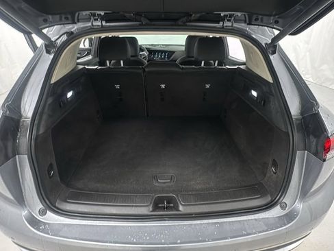 Used 2022 Buick Envision Essence w/ Safety Package image 15