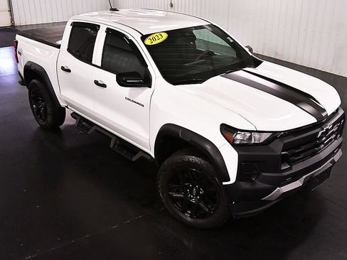 Used 2023 Chevrolet Colorado Trail Boss w/ Advanced Trailering Package AWD/4WD image 15