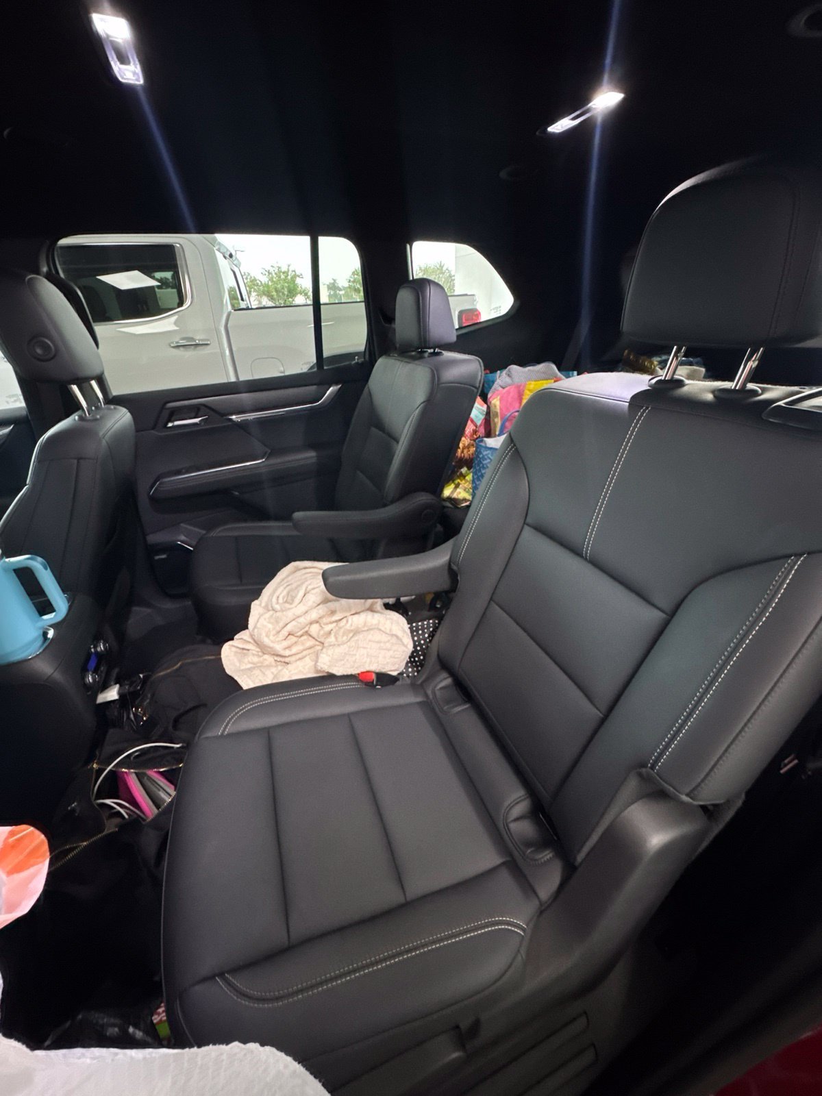 Used 2024 GMC Acadia Elevation AWD/4WD image 6