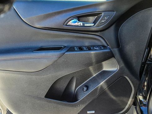 Certified 2024 Chevrolet Equinox RS w/ RS Leather Package image 8