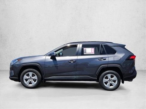 Used 2020 Toyota RAV4 XLE w/ Carpet Mat Package FWD image 9