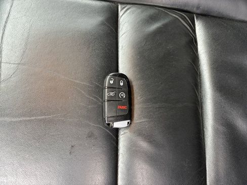 Used 2016 Jeep Grand Cherokee Limited image 33