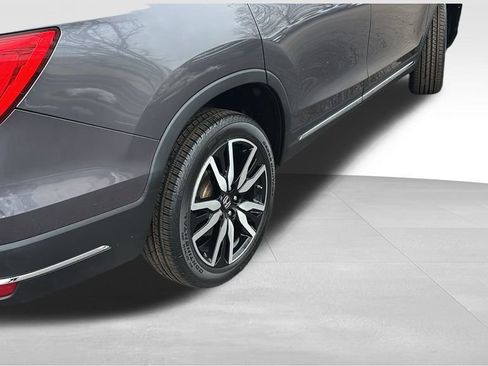 Used 2021 Honda Pilot Touring image 8