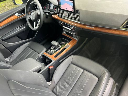 Used 2023 Audi Q5 2.0T Premium w/ Convenience Package AWD/4WD image 18