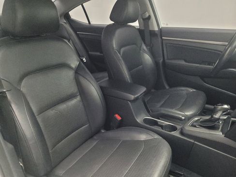 Used 2017 Hyundai Elantra Limited w/ Limited Ultimate Package 05 image 21