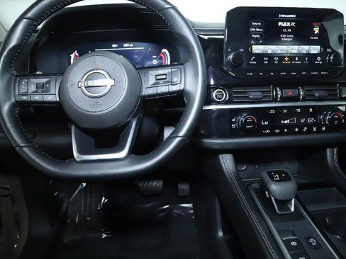 Certified 2024 Nissan Pathfinder Platinum w/ Cargo Package image 32