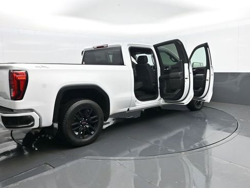 Used 2024 GMC Sierra 1500 Pro w/ Graphite Edition image 28