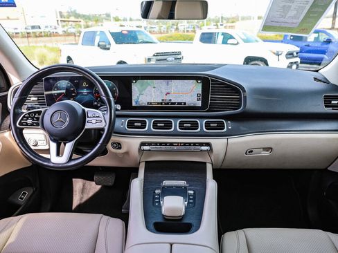 Used 2021 Mercedes-Benz GLE 350 4MATIC image 2