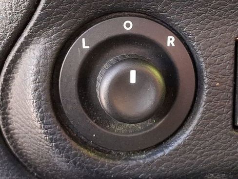 Used 2014 Jeep Wrangler Unlimited Sahara AWD/4WD image 23