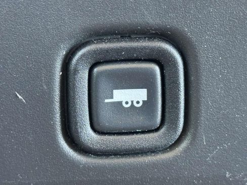 Certified 2025 Chevrolet Express 2500 w/ Driver Convenience Package RWD image 16