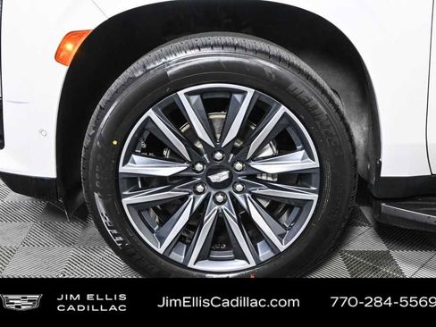 Used 2022 Cadillac Escalade Sport w/ LPO, Illumination Package image 42