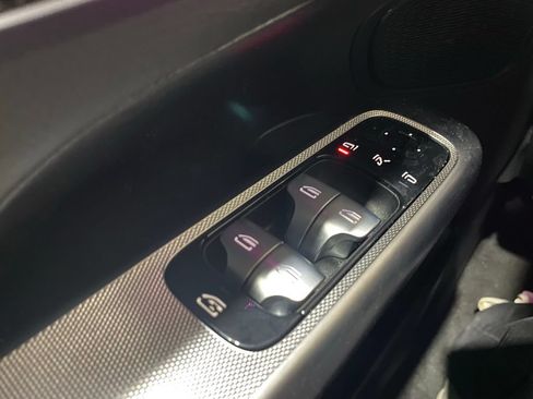 Certified 2025 Mercedes-Benz GLC 300 4MATIC image 9