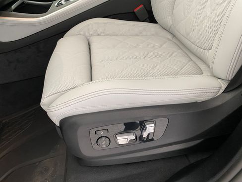 New 2026 BMW X5 xDrive50e w/ Climate Comfort Package image 12