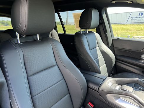 Certified 2025 Mercedes-Benz GLS 450 4MATIC image 35