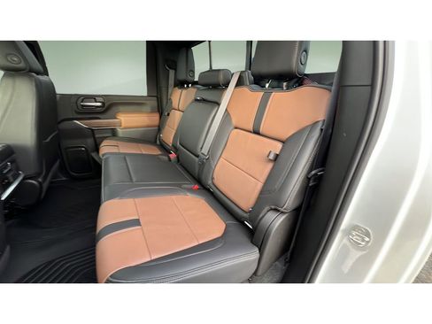 Certified 2021 Chevrolet Silverado 3500 High Country w/ Z71 Off-Road Package image 28