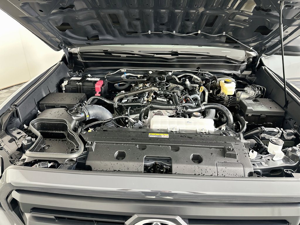 Certified 2026 Toyota Tacoma SR w/ SR Upgrade Package AWD/4WD image 29