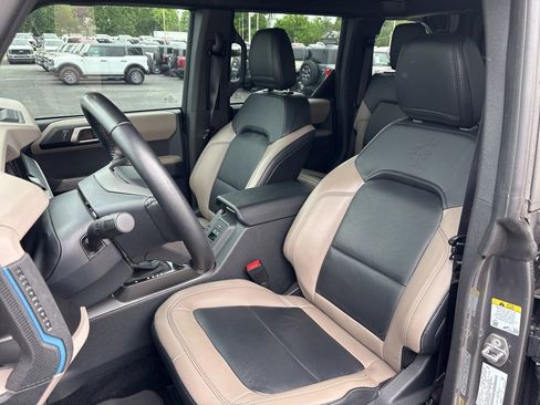 Used 2023 Ford Bronco Wildtrak AWD/4WD image 4