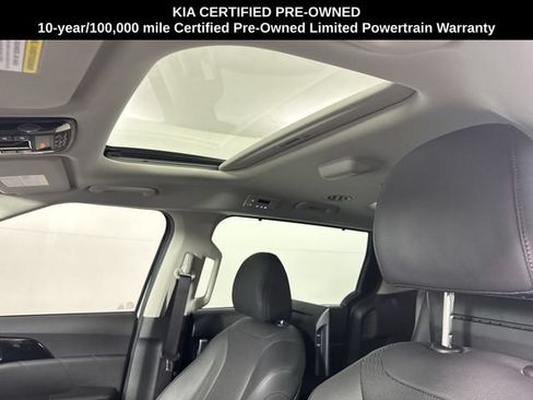 Certified 2025 Kia Carnival SX Prestige FWD image 17