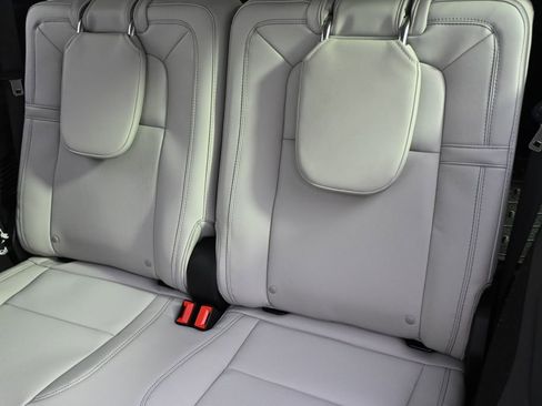 New 2026 Lincoln Aviator Reserve image 21