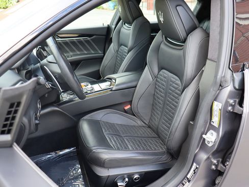 Used 2022 Maserati Ghibli Modena RWD image 12